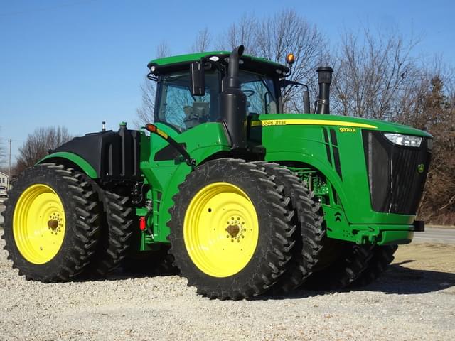 Image of John Deere 9370R equipment image 1