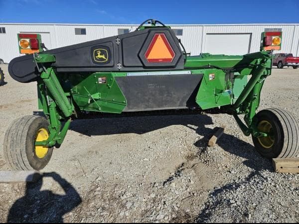 Image of John Deere 946 equipment image 3