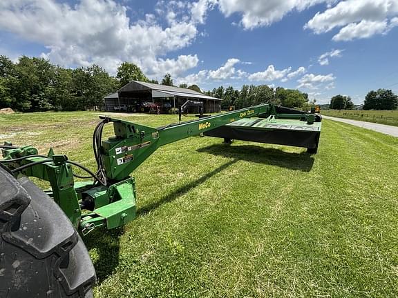 Image of John Deere 946 Primary image
