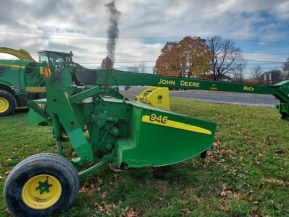 Image of John Deere 946 equipment image 1