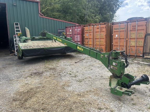 Main image John Deere 946