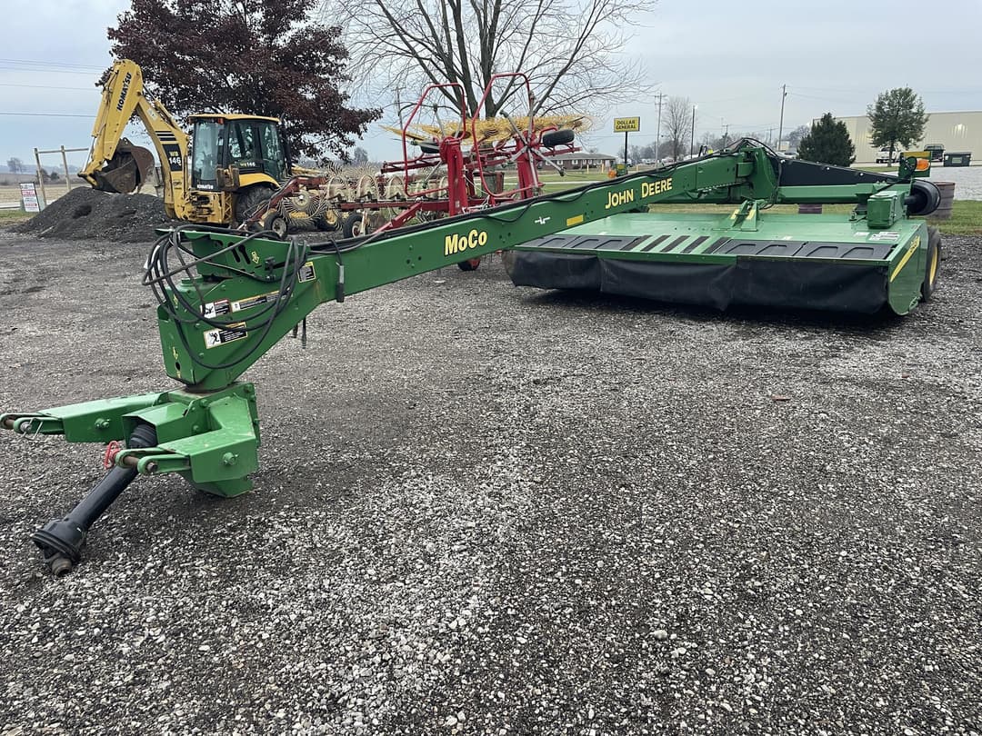 Image of John Deere 946 Primary image