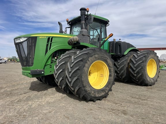 2018 John Deere 9520R Equipment Image0