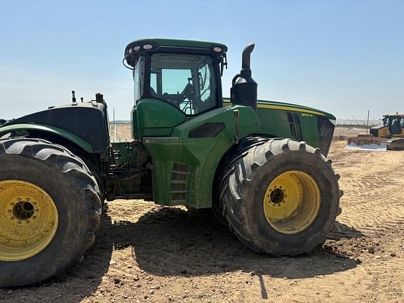 Image of John Deere 9520R equipment image 1