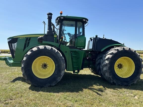 Image of John Deere 9520R equipment image 1