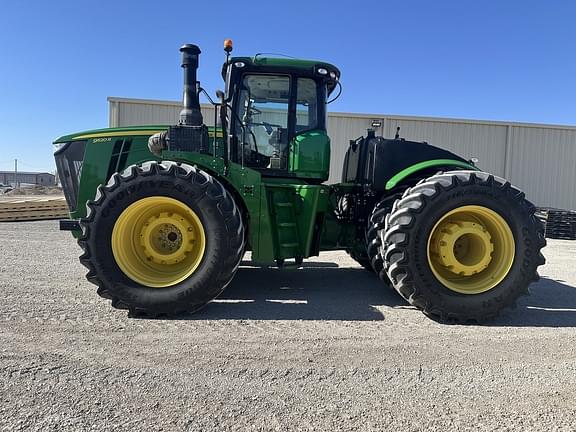 Image of John Deere 9520R equipment image 1