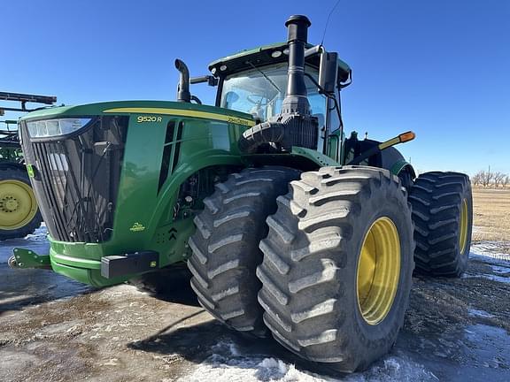 Image of John Deere 9520R equipment image 2