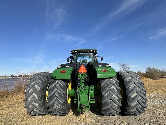 Image of John Deere 9520R equipment image 3