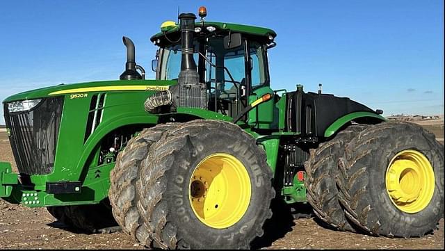 Image of John Deere 9520R equipment image 1