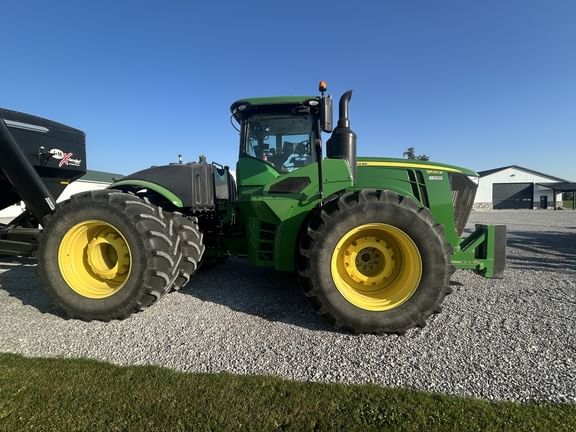 2018 John Deere 9520R Equipment Image0