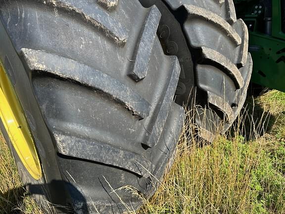 Image of John Deere 9520R equipment image 3