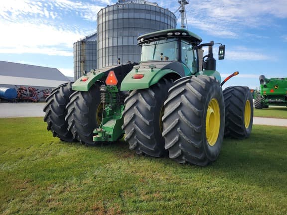 Image of John Deere 9520R equipment image 4