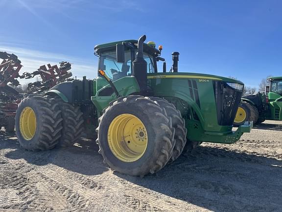 Image of John Deere 9520R equipment image 1