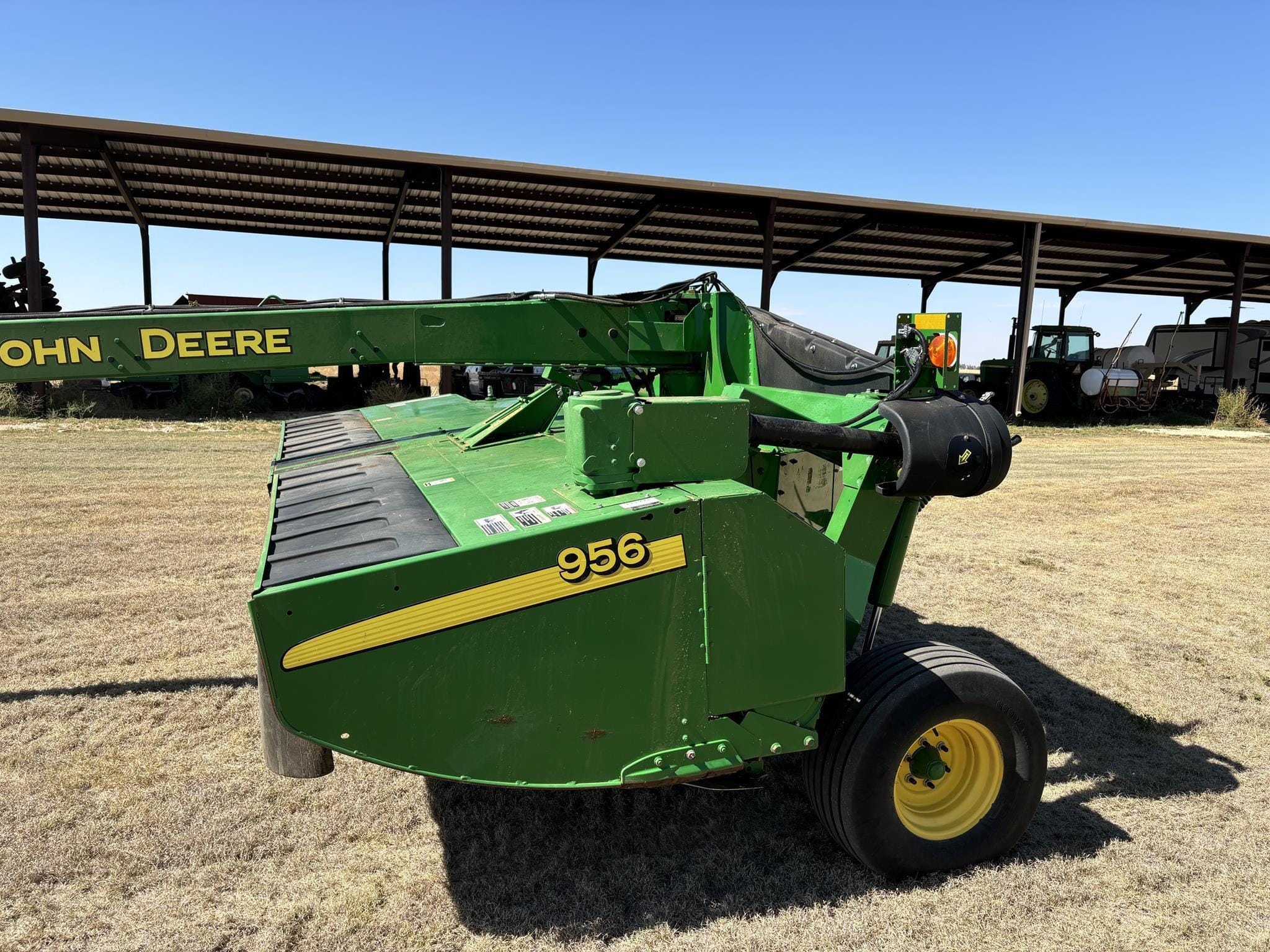 Main image John Deere 956