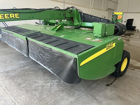 Image of John Deere 956 equipment image 2