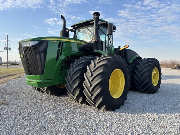 2018 John Deere 9570R Equipment Image0