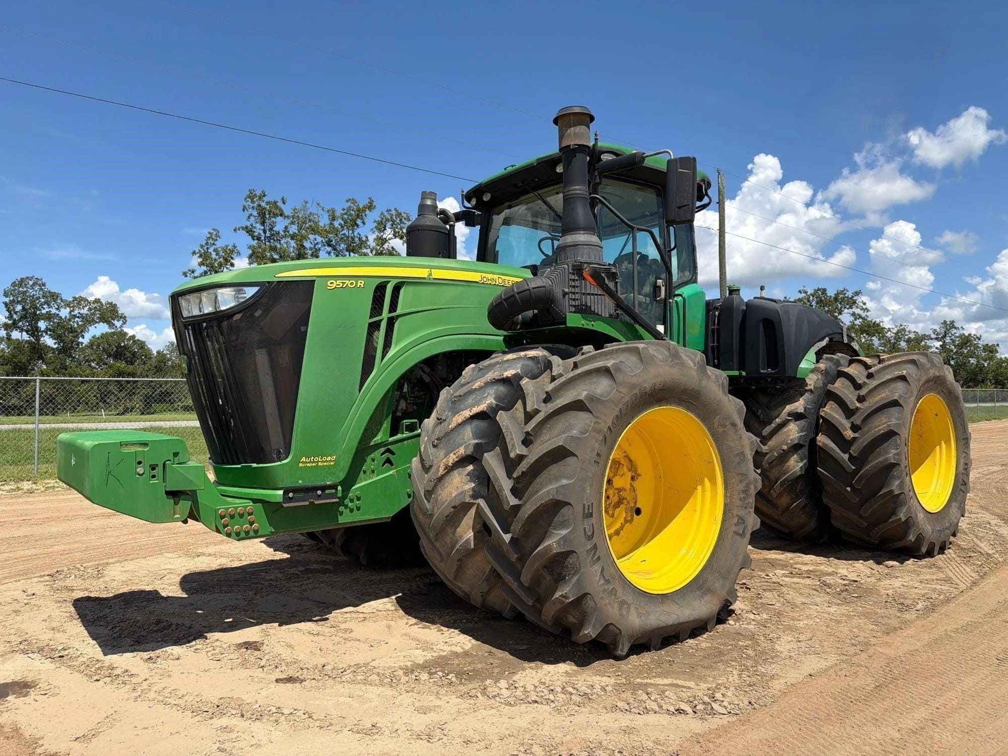 2018 John Deere 9570R Equipment Image0