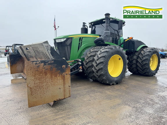 2018 John Deere 9570R Equipment Image0