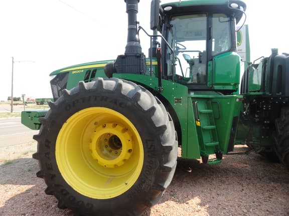 Image of John Deere 9620R equipment image 1
