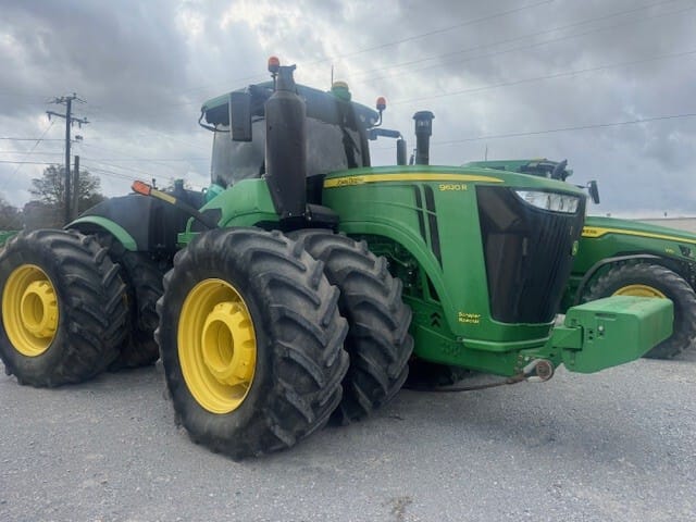 2018 John Deere 9620R Equipment Image0