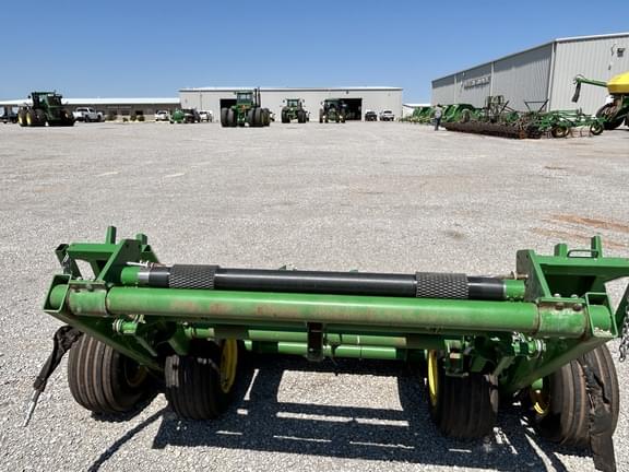 Image of John Deere A520R equipment image 2