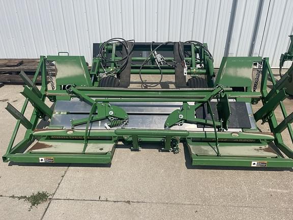 Image of John Deere A520R equipment image 2