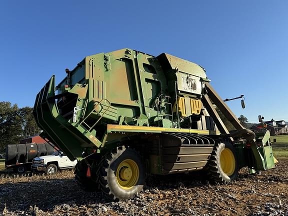 Image of John Deere CP690 equipment image 1