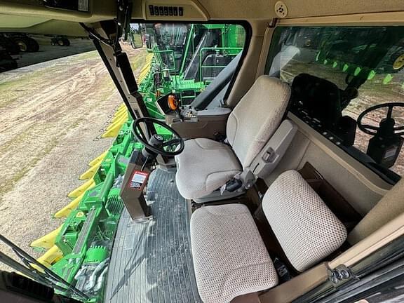 Image of John Deere CP690 equipment image 3