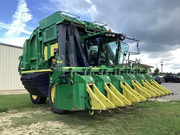 Image of John Deere CP690 equipment image 1