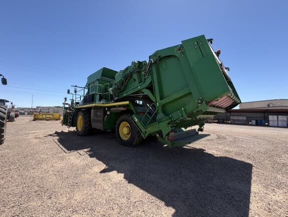 Image of John Deere CP690 equipment image 2