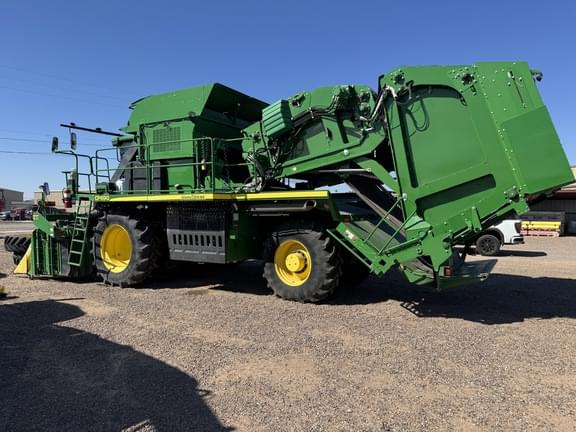 Image of John Deere CP690 equipment image 4