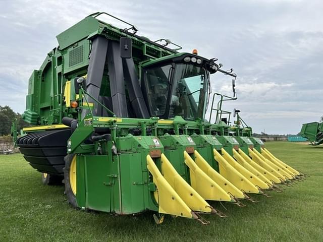 Image of John Deere CP690 equipment image 1