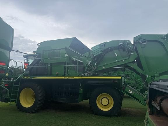 Image of John Deere CP690 equipment image 3