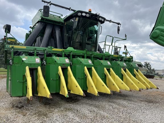 Main image John Deere CP690