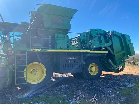 Image of John Deere CP690 equipment image 3