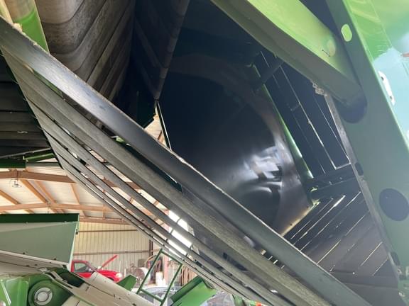 Image of John Deere CP690 equipment image 2