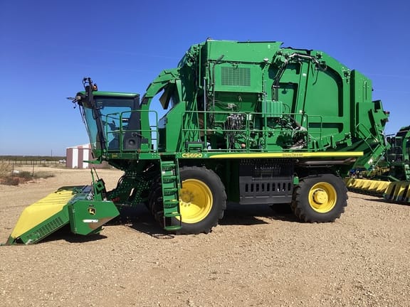 2018 John Deere CS690 Equipment Image0