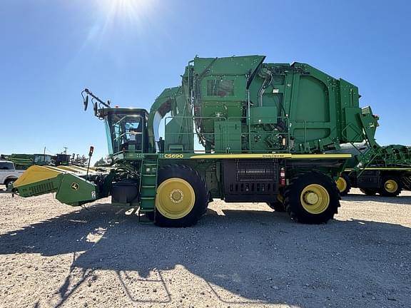 Image of John Deere CS690 equipment image 1