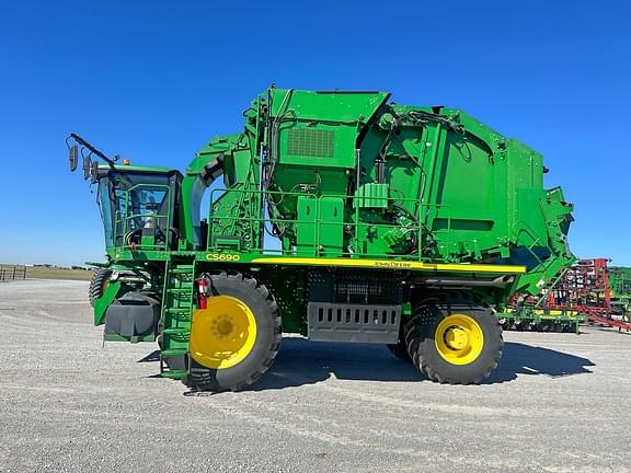 Image of John Deere CS690 equipment image 1