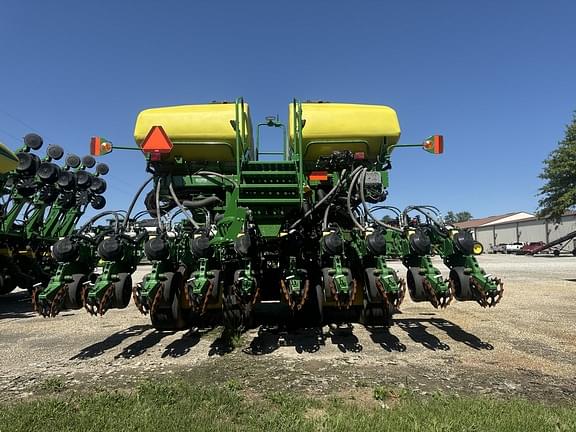 Image of John Deere DB60 equipment image 3