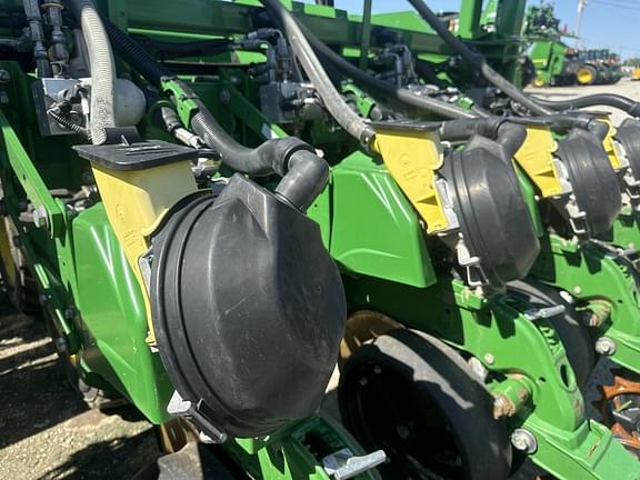 Image of John Deere DB60 equipment image 1