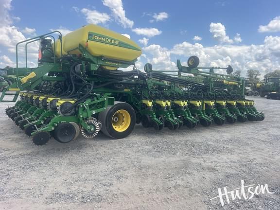 Image of John Deere DB60 equipment image 2