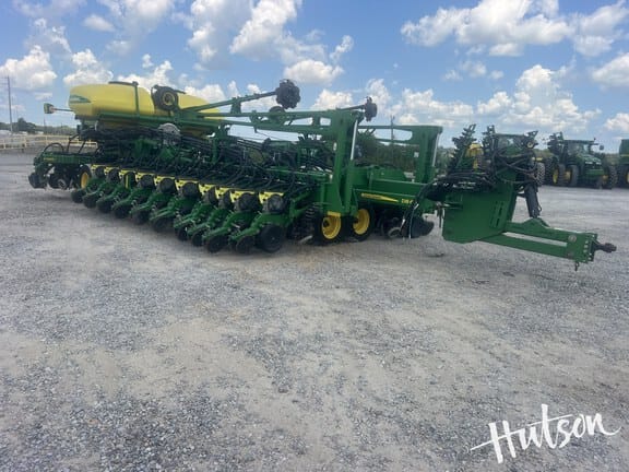 2018 John Deere DB60 Equipment Image0
