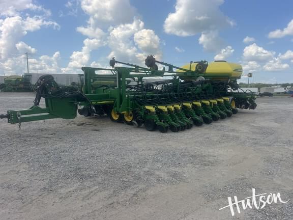 Image of John Deere DB60 equipment image 1