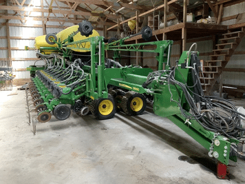 Main image John Deere DB60