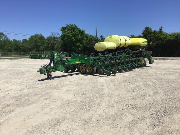 Image of John Deere DB60 equipment image 2