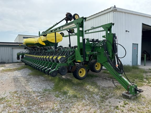 2018 John Deere DB80 Equipment Image0