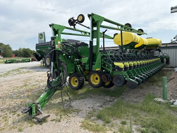 Image of John Deere DB80 equipment image 4