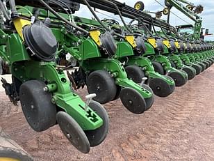 Main image John Deere DB90 11