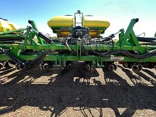 Main image John Deere DR18 11